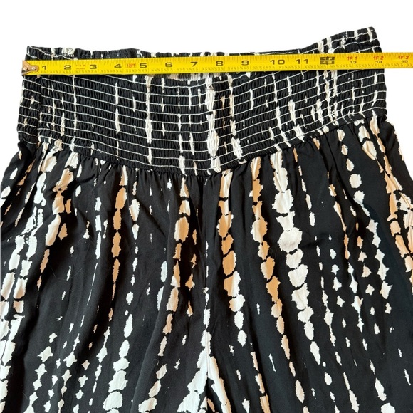 Cupshe | Black White Abstract Smocked Waist Wide Leg Lightweight Large Petite - Picture 3 of 6